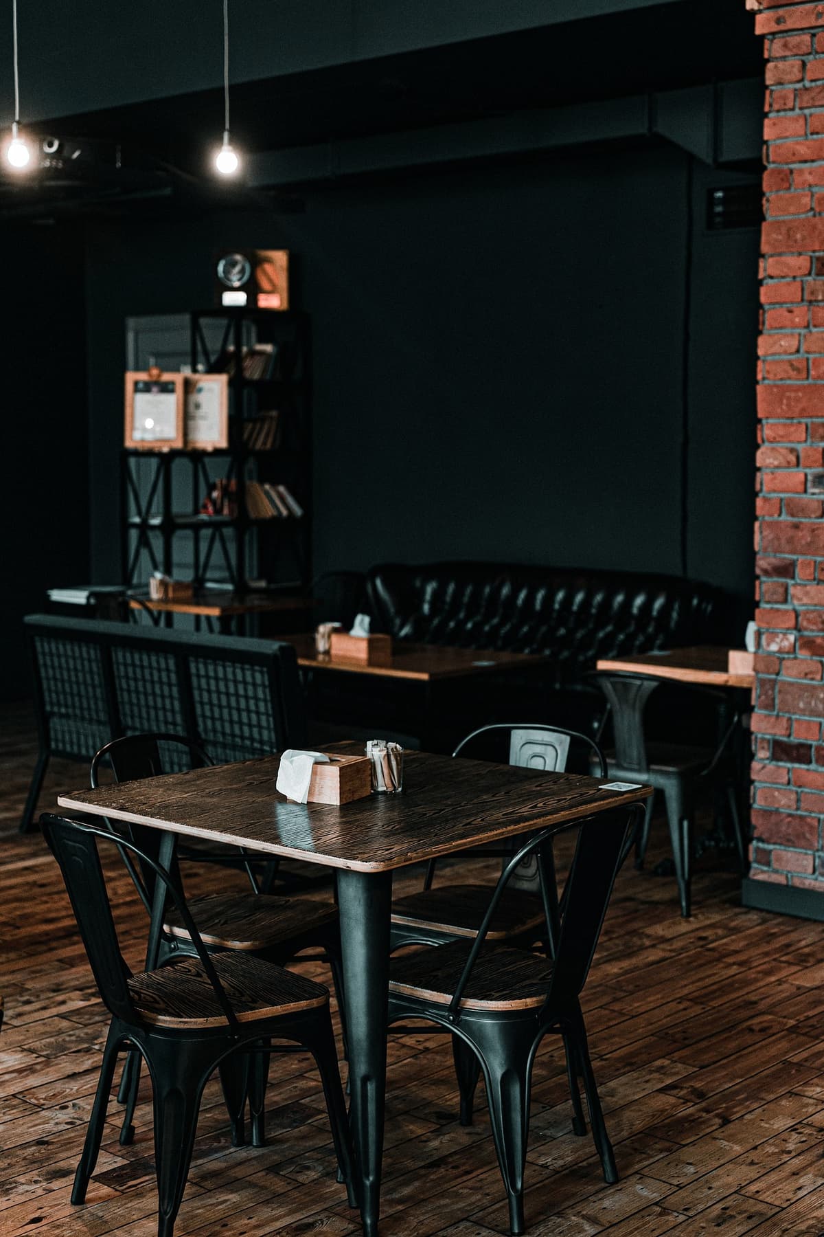 Kitchen & Dining